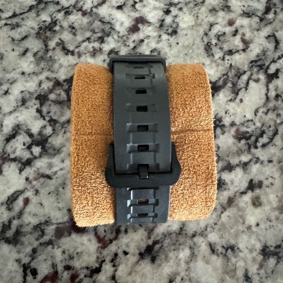 Casio W735H-8AV Super Illuminator, WR-100m, 10 year battery, Vibration Alarm. - Picture 8 of 9